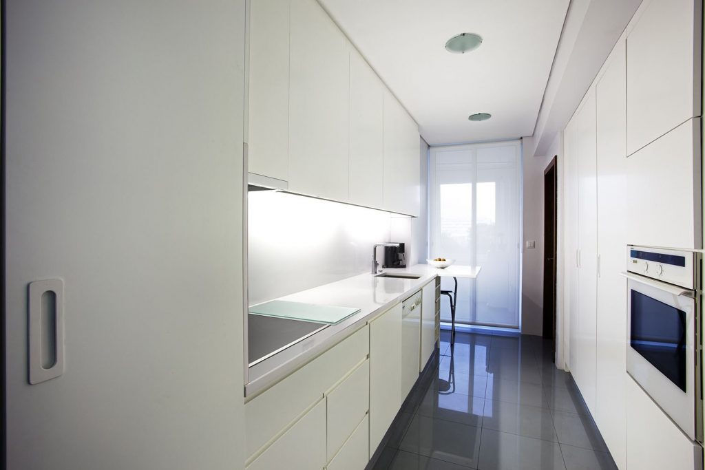 Projeto design de interiores, cozinha, Porto (Portugal). CódigoDesign