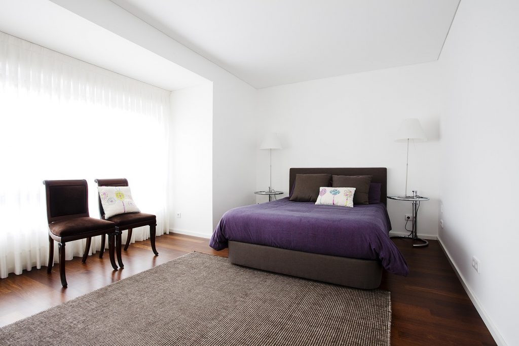 Projeto design de interiores, quarto suite, Porto (Portugal). CódigoDesign